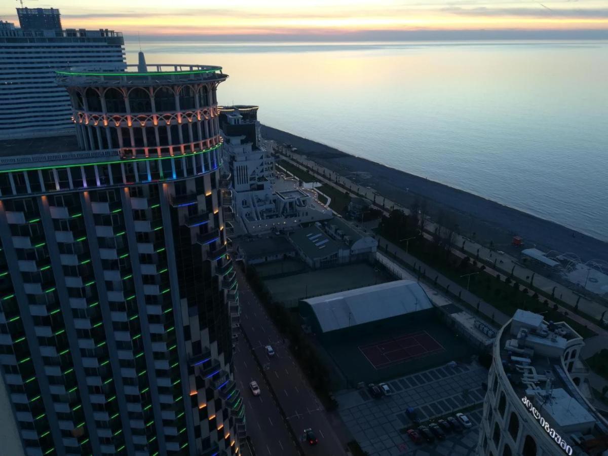 Apartment In Orbi Sea Tower Батуми Экстерьер фото